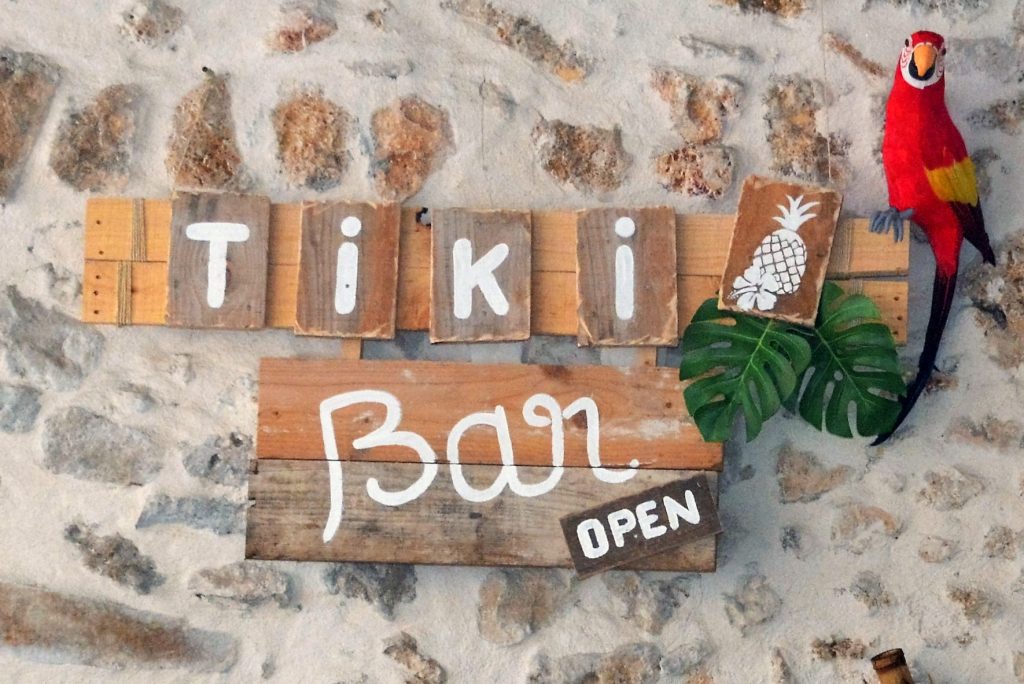 enseigne, création, bar, mariage, cuba, exotique, bois, panneau, decoration, mariage, location, gironde, Bordeaux, aquitaine