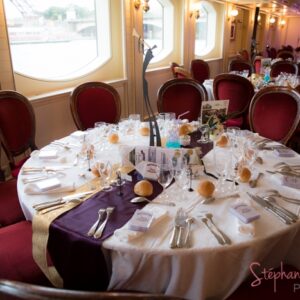 nœud, chaise, chemin, table, tissu, textile, satin, violet, aubergine, location, décoration, mariage, Decorevents, Gironde, Bordeaux, aquitaine