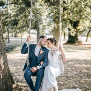 balançoire, bois, double, photo, couple, arbre, suspendre, romantique, mariés, cérémonie, fauteuil, location, décoration, mariage, Décorevents, Gironde, Bordeaux, aquitaine