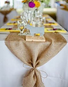nœud, chaise, chemin, table, tissu, textile, jute, location, décoration, nature, champetre, mariage, Decorevents, Gironde, Bordeaux, aquitaine