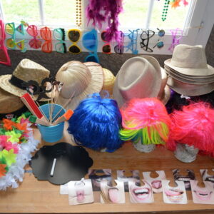 accessoires, photobooth, photocall, photo, borne, polaroïd, chapeau, perruque, moustache, mariage, décoration, location, Decorevents, Gironde, Bordeaux, aquitaine