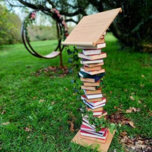 pupitre, livre, ancien, cérémonie, laïque, littérature, bibliothèque, lecteurs, mariage, décoration, location, Decorevents, Gironde, Bordeaux, Aquitaine
